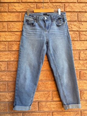 1822 Denim Mid-Rise Cuffed Straight Leg Boyfriend Jeans